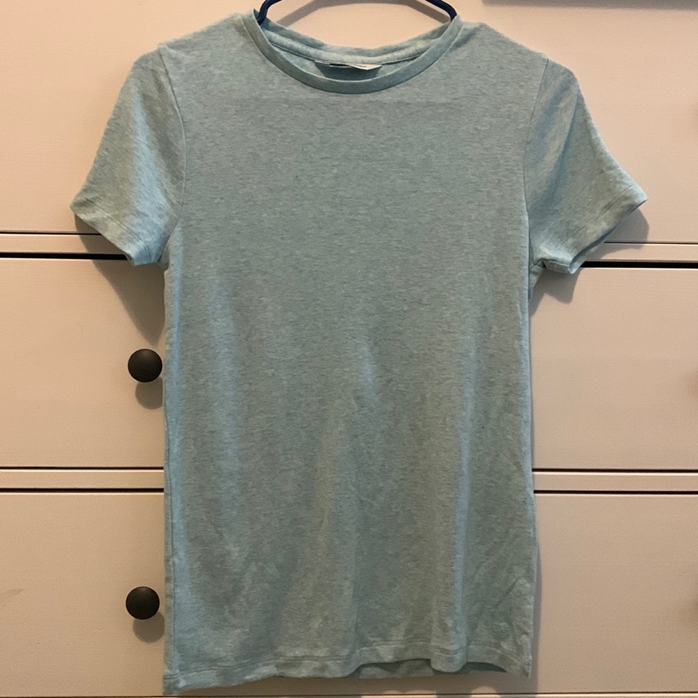 Vineyard vines t shirt